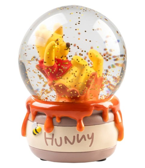 Winnie the Pooh Snow Globe
