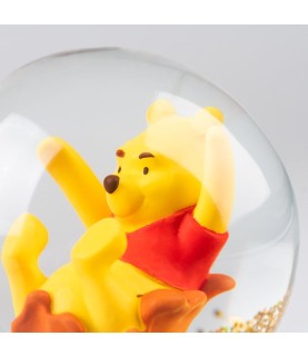 Winnie the Pooh Snow Globe